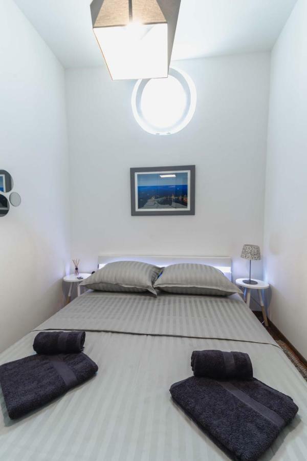 Bacrizza Gallery Apartment Шибеник Екстер'єр фото