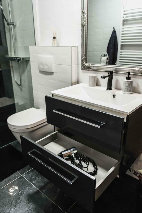 Bacrizza Gallery Apartment Шибеник Екстер'єр фото